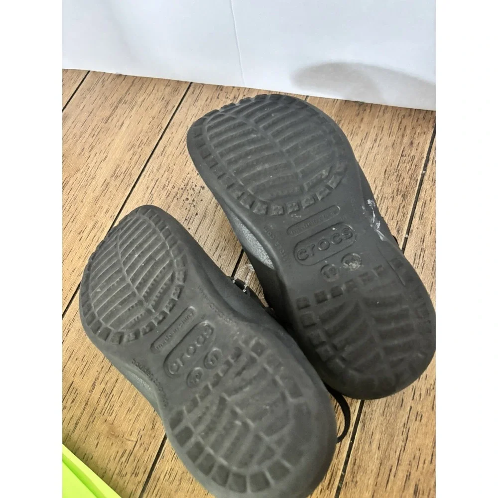 CROCS Toddler Kids ATHENS Flip Flop Thong Sandals Black/ Green Strap C‎ 10 11